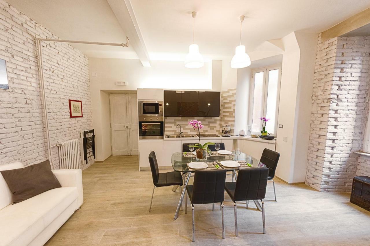 Modern Apartment Near Colosseum Róma Kültér fotó