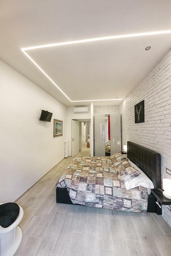 Modern Apartment Near Colosseum Róma Kültér fotó