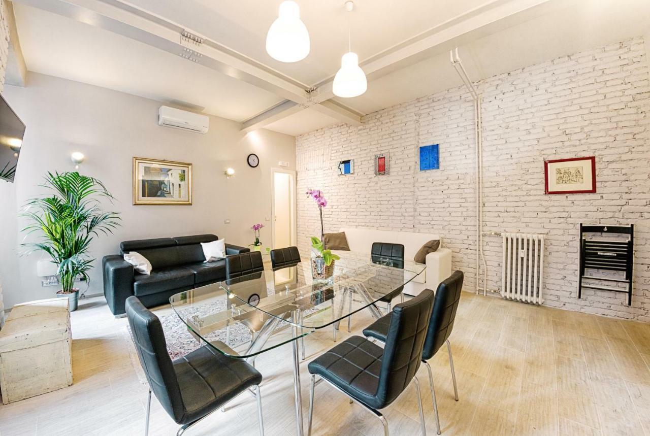 Modern Apartment Near Colosseum Róma Kültér fotó